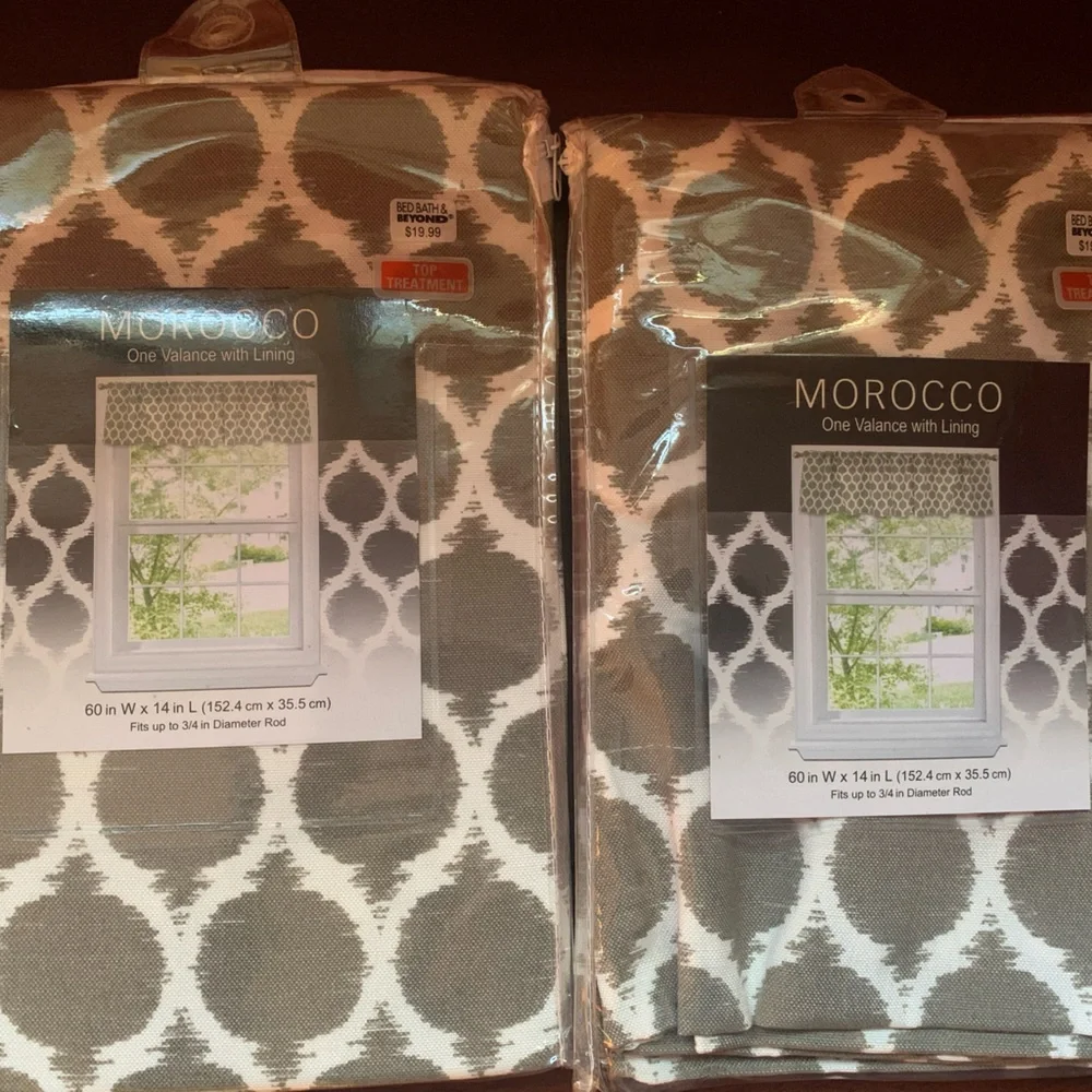 NWT Set of 2 Morocco Gray and White Print Valance with Lining